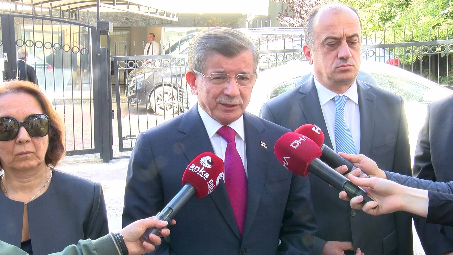Davutoğlu, Filistin konusunda Cumhurbaşkanı Erdoğan'dan randevu talep edeceğini açıkladı: Her türlü tartışmayı