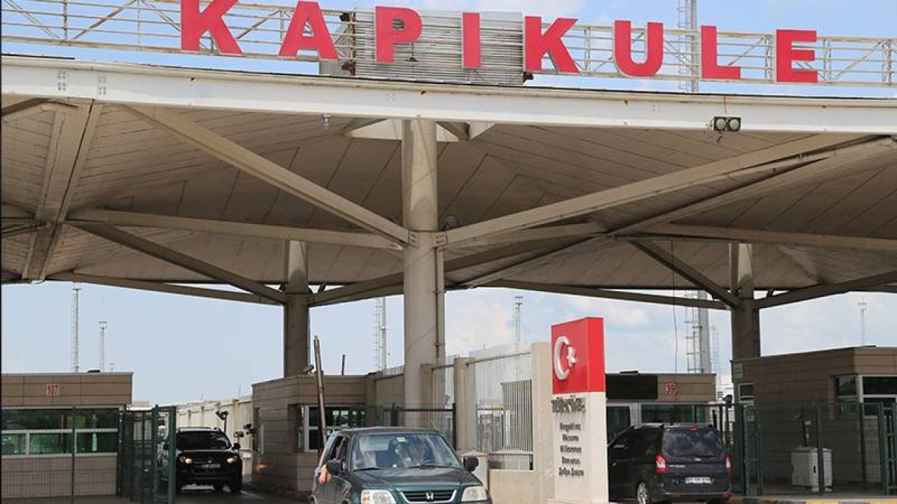 Kapıkule Sınır Kapısı'nda diplomatik araçta 54 kilo 912 gram kokain ele geçirildi