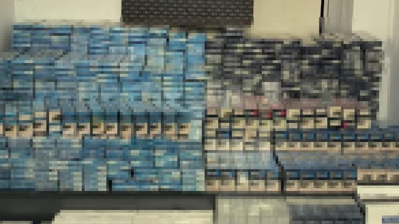 Ağrı’da 11 bin 130 paket kaçak sigara ve 2 bin 20 litre kaçak akaryakıt yakalandı