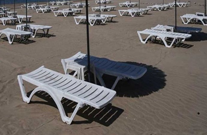 Bodrum’da dudak uçuklatan şezlong fiyatları