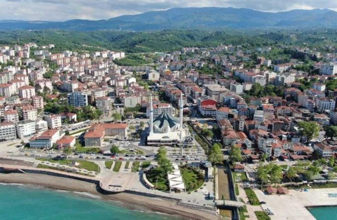Düzce Valisi 4. Murat’a özendi! İçki servisi yasaklandı