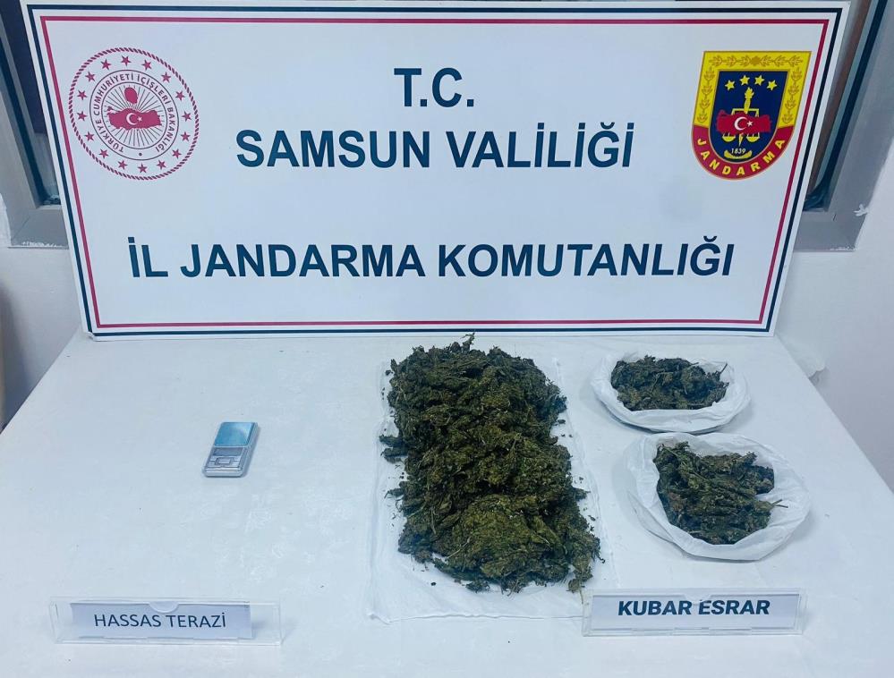 Diyaliz hastasının çikolata kutusundan esrar çıktı