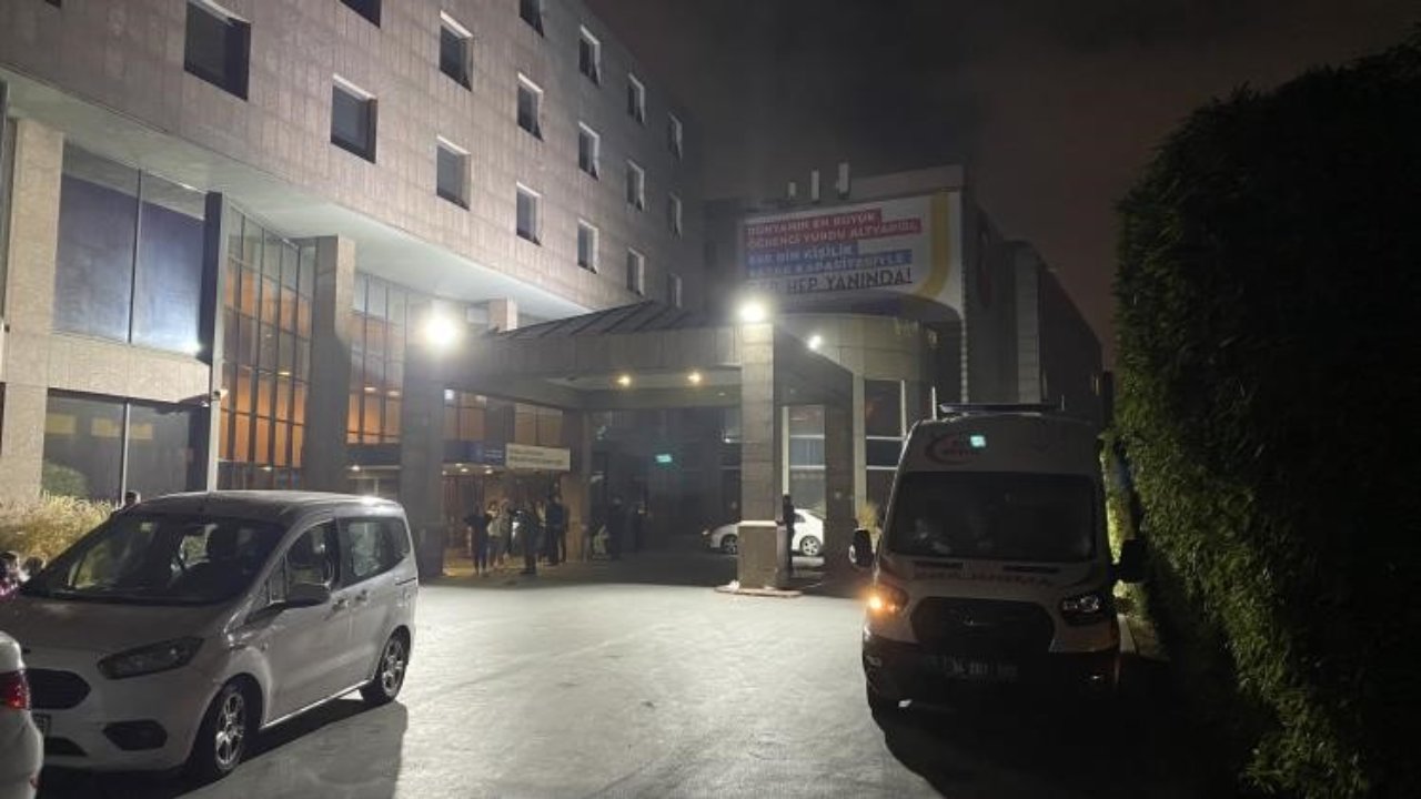 Küçükçekmece'de 60'a yakın öğrenci yurtta yedikleri yemekten zehirlendi