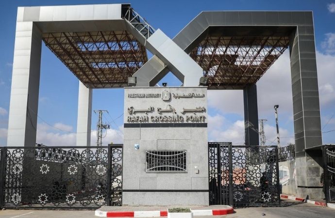 Refah Sınır Kapısı yaralı Filistinliler için açılıyor