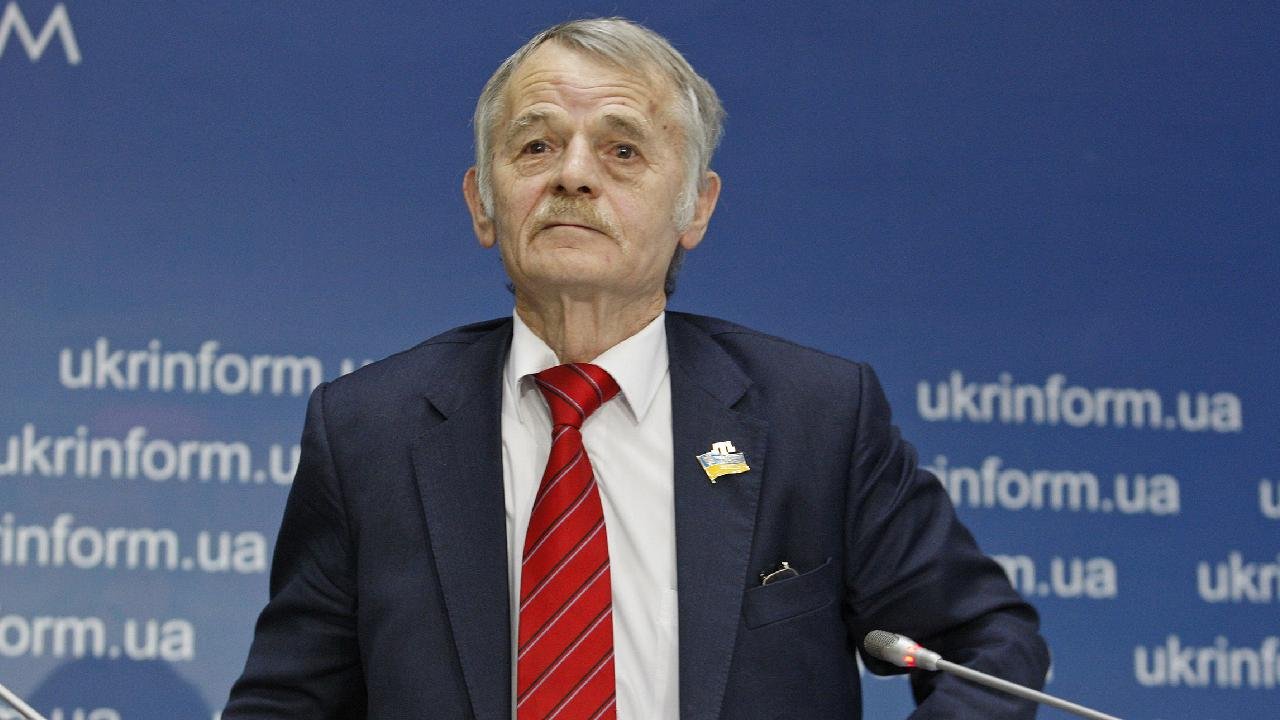 Zelenskiy, Kırım Tatarlarının lideri Kırımoğlu'na 