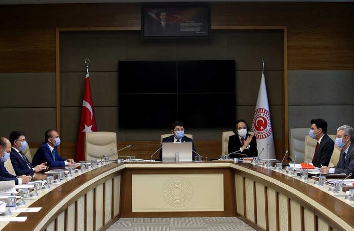 İkinci yargı paketi kabul edildi