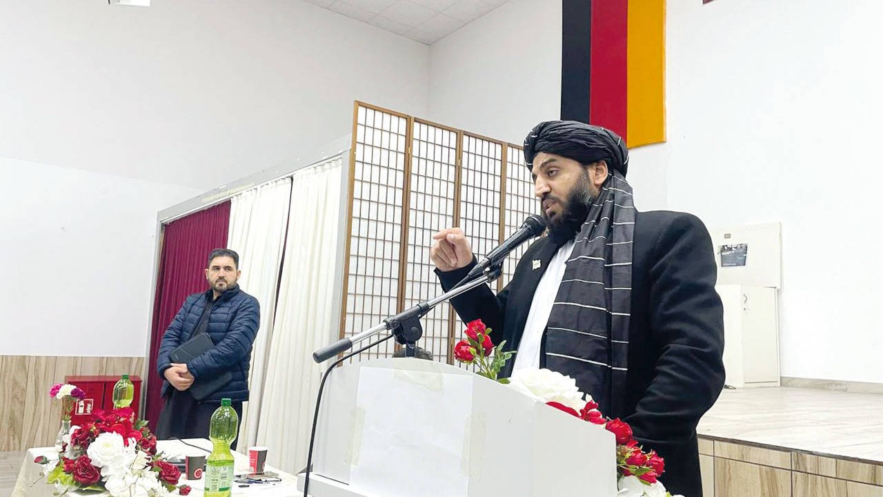 Üst düzey bir Taliban yetkilisi camide vaaz verdi