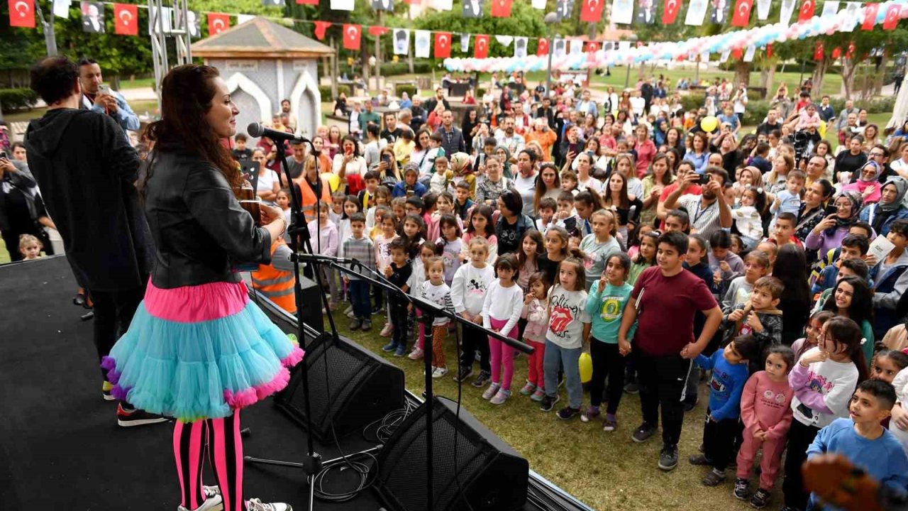 2. Uluslararası Tarsus Festivali, ikinci gününde de coşkuyla devam etti