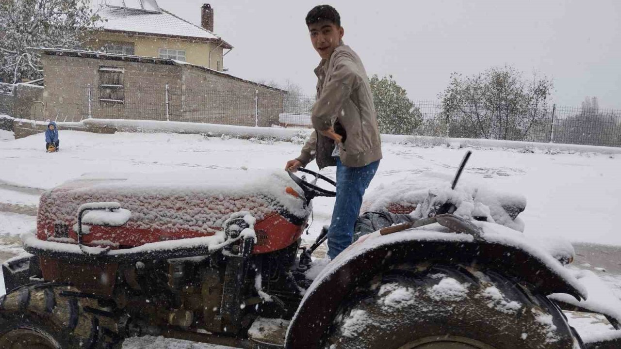 Bilecik’te köyler beyaza büründü