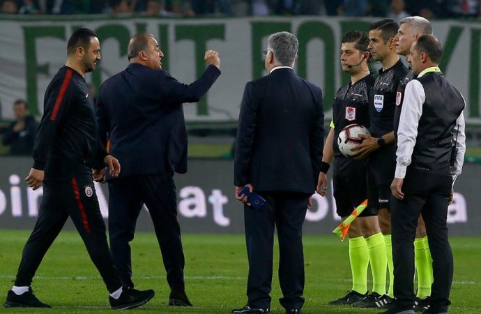 Fatih Terim’den Aykut Kocaman’a 'puan' göndermesi