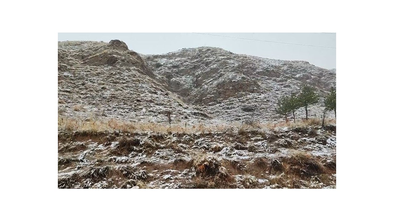 Kızıldağ Geçidi beyaz örtüsüne kavuştu