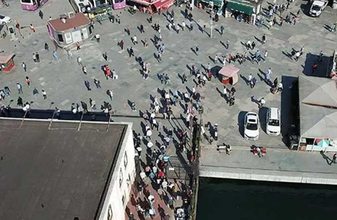 Vapurlarda dikkat çeken kalabalık