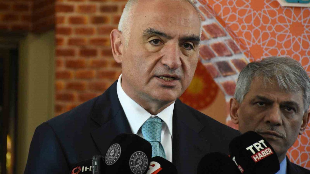 Kültür ve Turizm Bakanı Ersoy: “Yüzde 95 oranında bir gerçeklikle bu sergi alanı oluşturuldu”