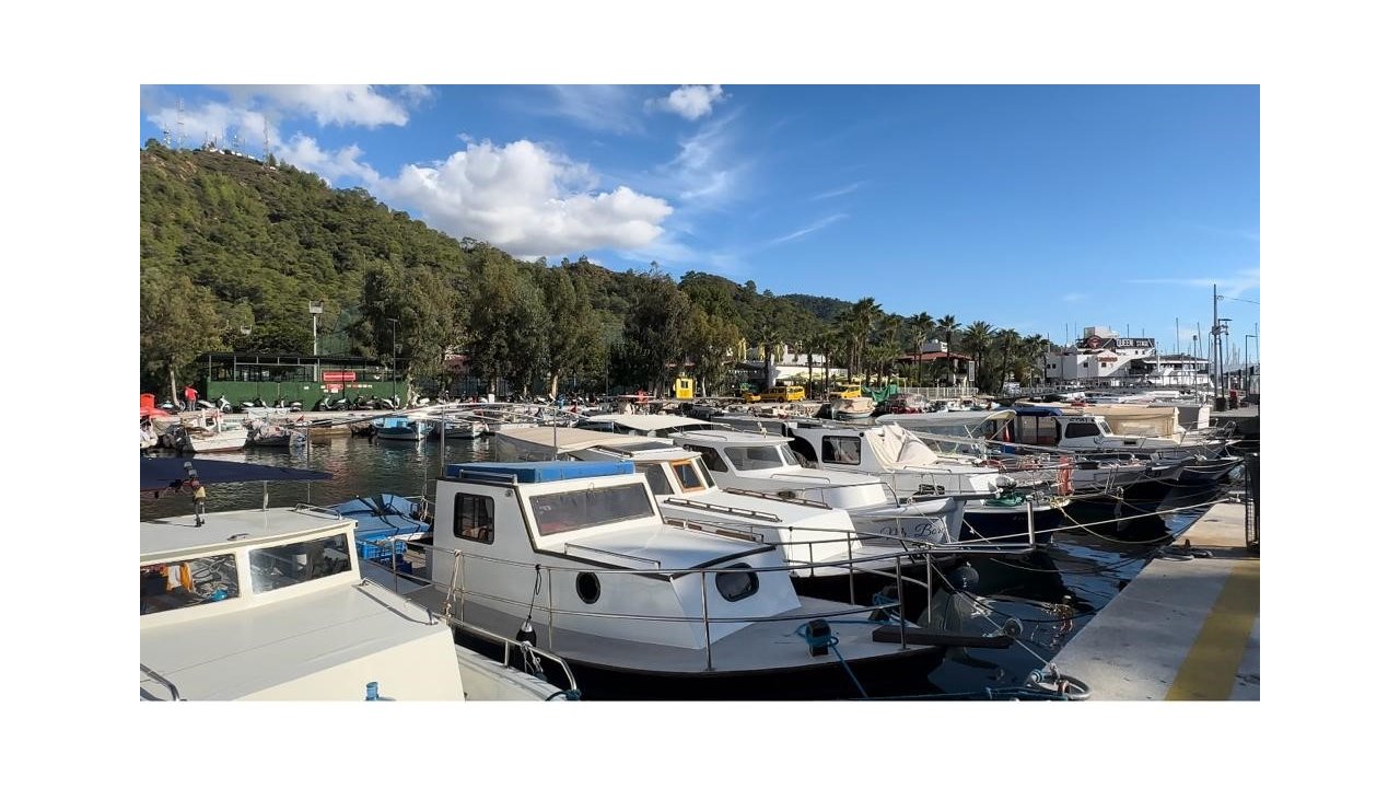Marmaris’te denizciler fırtınaya hazırlandı