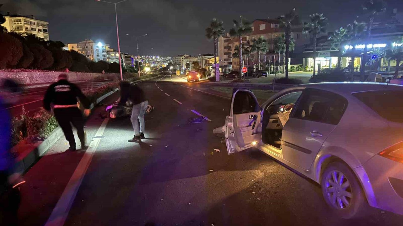 Kuşadası’nda otomobil motosiklete çarptı: 1 ağır yaralı