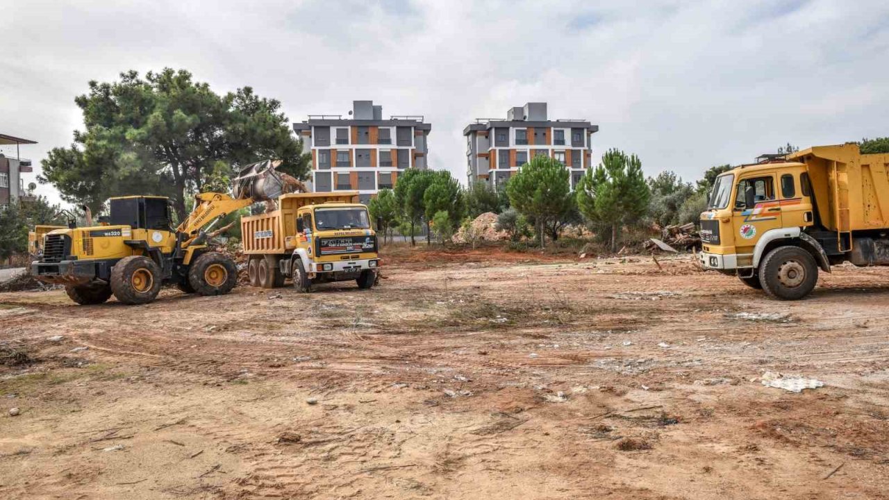 Kepez’den 4 mahalleye park