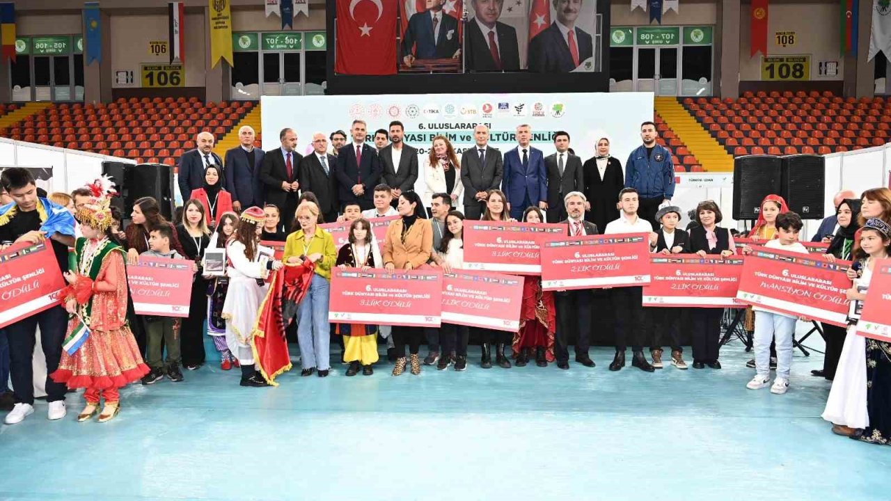 Mamak’ta 6. Türk Dünyası Bilim ve Kültür Şenliği sona erdi