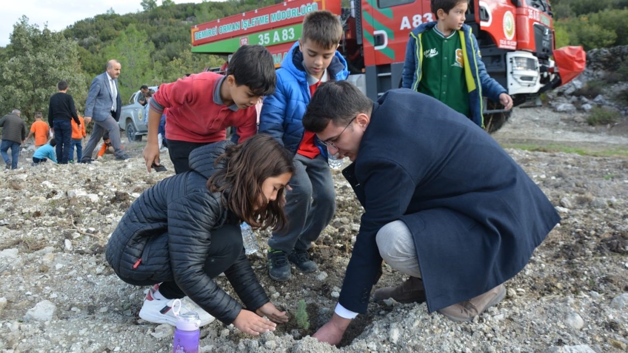 Selendi’de 100. Yıl Eğitim Ormanı oluşturuldu