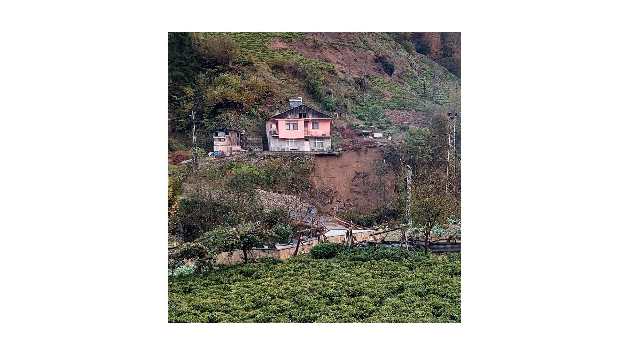 Rize’de heyelan