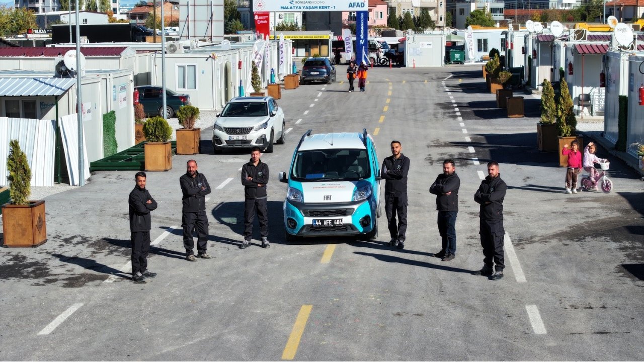 Yeşilyurt’ta konteyner onarım hizmet aracı hizmete girdi