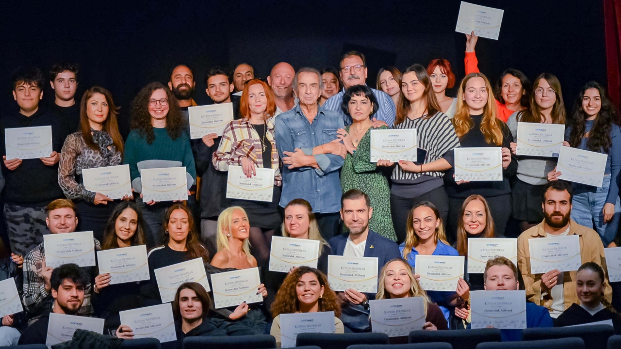 Folkart Academy'de ilk sertifikalar verildi