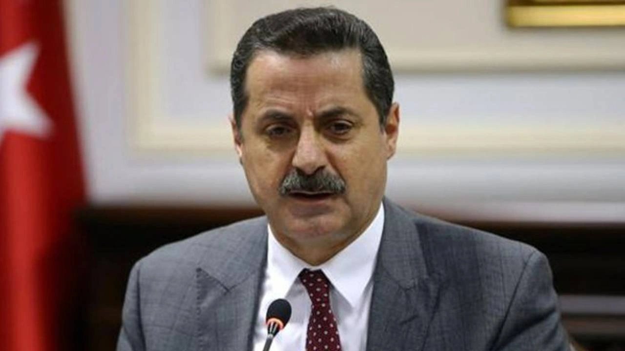 Faruk Çelik'ten komplo iddiası: Cumhurbaşkanımızın önünde hain tezgâhlara muhatap bırakıldım