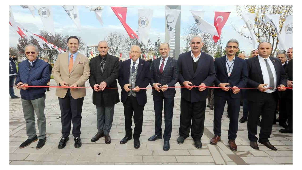 Cahit Sıtkı Tarancı Parkı hizmete açıldı
