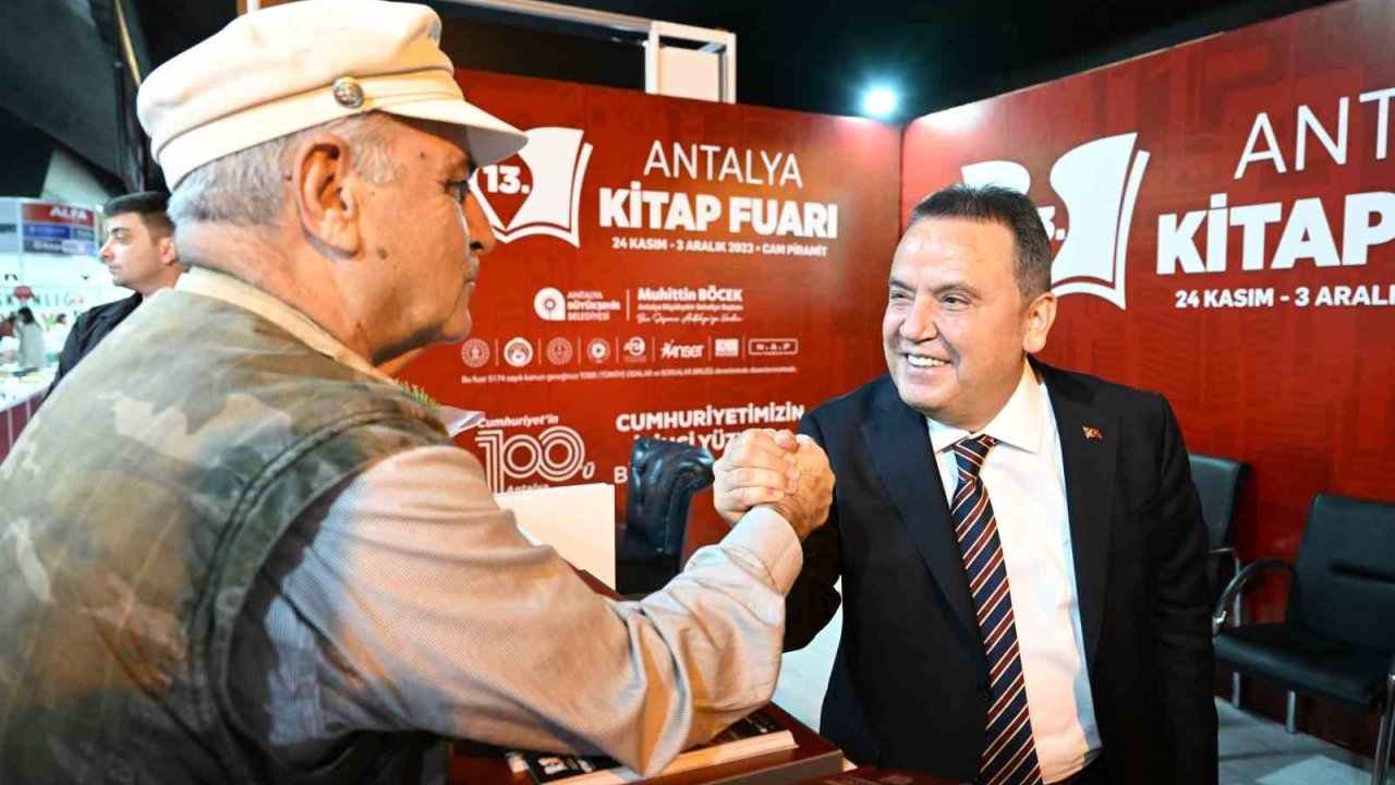Yazarlar, 13. Antalya Kitap Fuarı’nda okurlarıyla buluşuyor