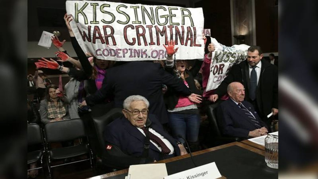 Fehmi Koru: Arkasından ağlayan olmaz, milyonlarca insanın ölümünden sorumlu Henry Kissinger öldü