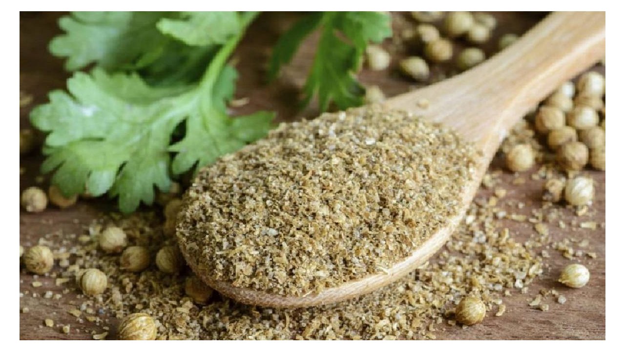 Yemeklerin içerisine 1 kaşık ekleyin lezzetini katlayın! Birçok kişi sevmiyor ama 1 kaşıkta bin faydası var