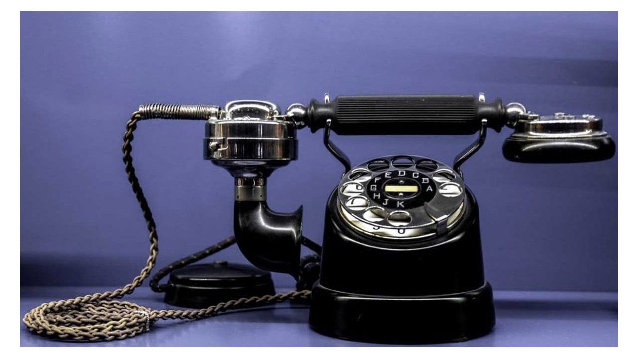 Telefonu kim icat etti?
