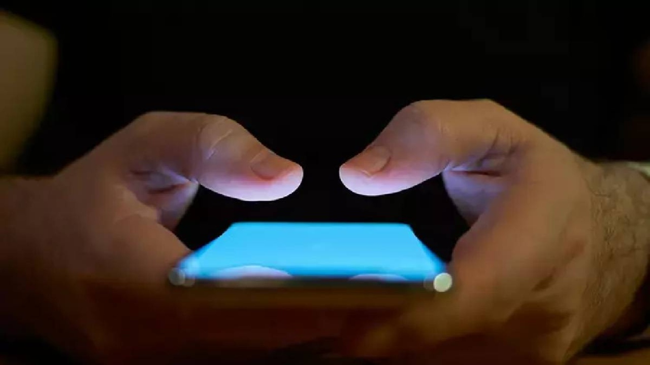Cep telefonunu böyle kullananlar dikkat! Bu hata hayatınıza mal olabilir: Büyük risk…