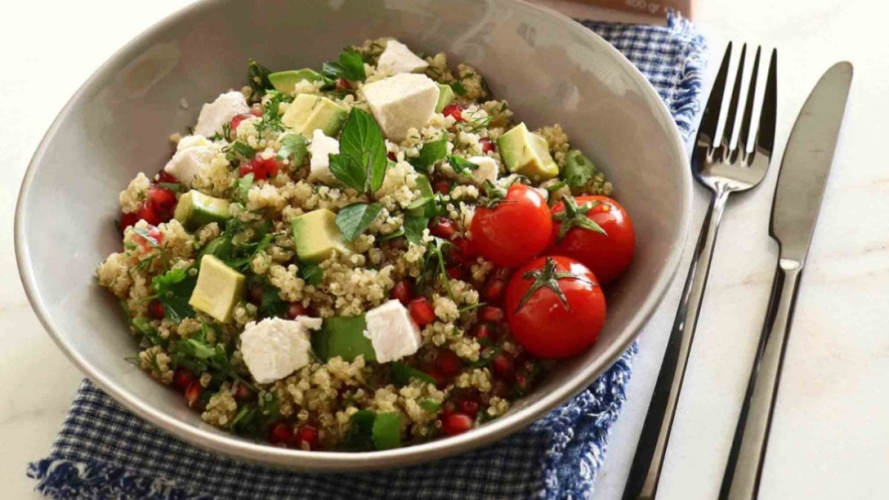 Kinoa Salatası: Sağlıklı ve Lezzetli Bir Alternatif