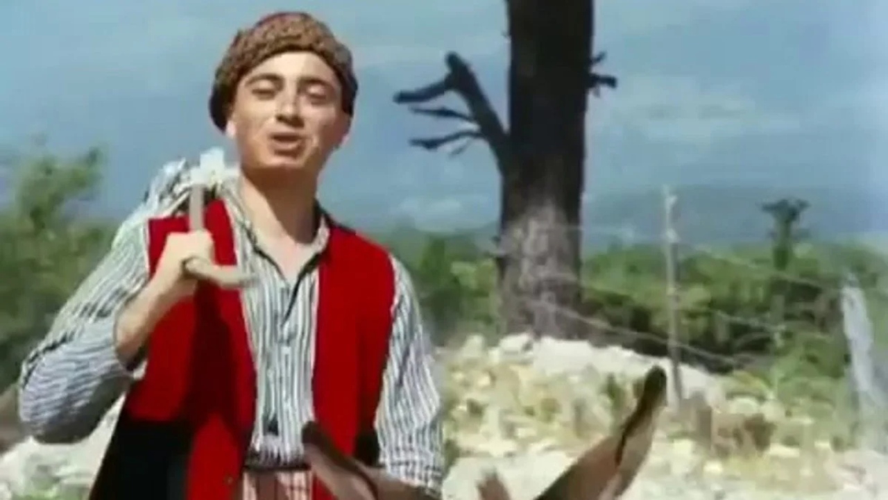 Keloğlan'ı canlandıran Rüştü Asyalı'nın son hali ortaya çıktı! Yıllar ne kadar değiştirmiş, görenler tanıyamad