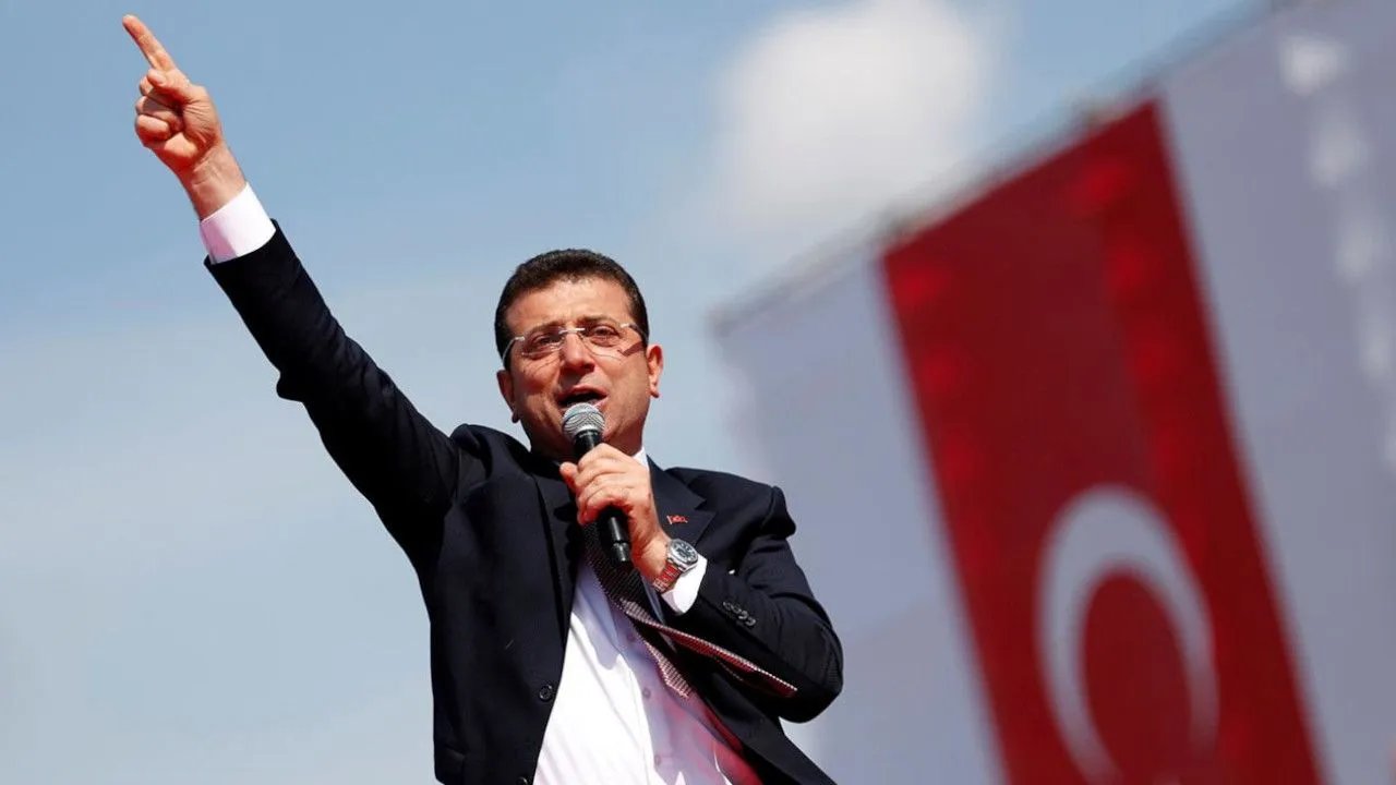 İstinaf Mahkemesi’nde bekleyen 2 yıl 7 ay 15 günlük hapis cezası Ekrem Başkan için bir tehdit