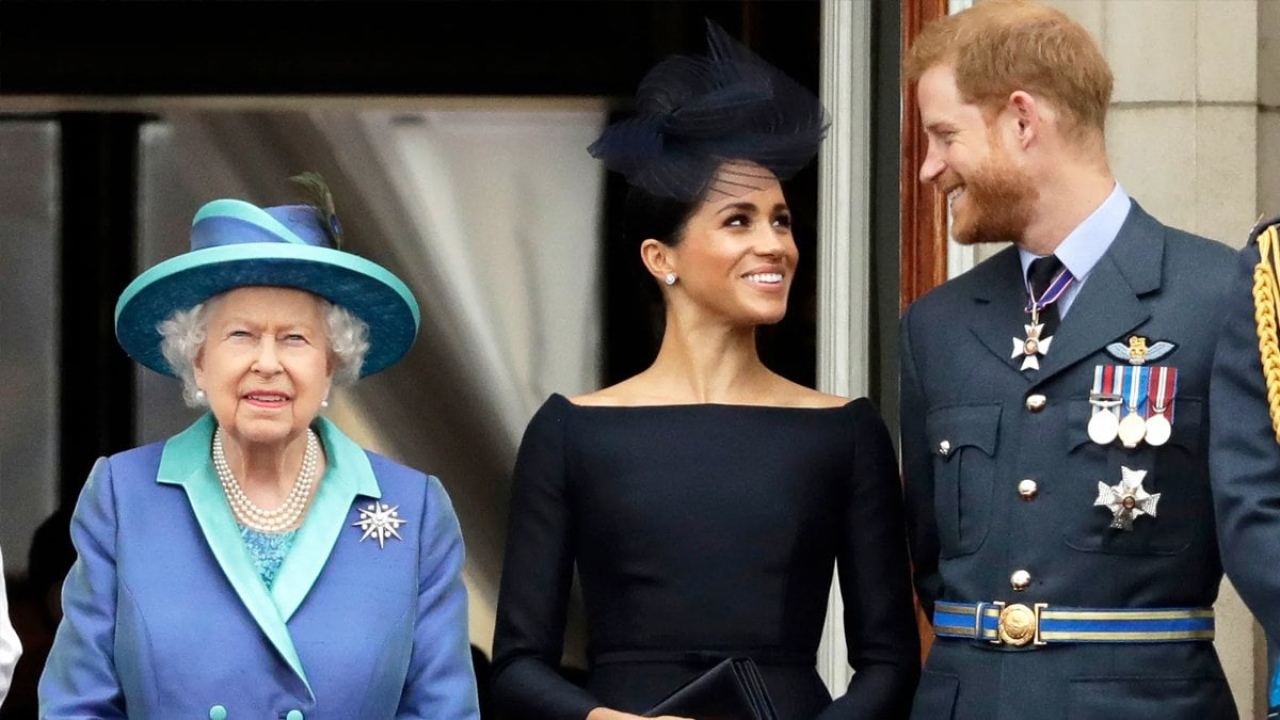 Elizabeth'in Prens Harry ve Meghan'a yazdığı mektup ortaya çıktı