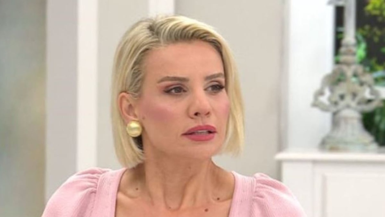 Esra Erol hamile mi? Eşi Ali Özbir'den olay paylaşım! Sosyal medyadan takipçisine verdiği yanıtla 