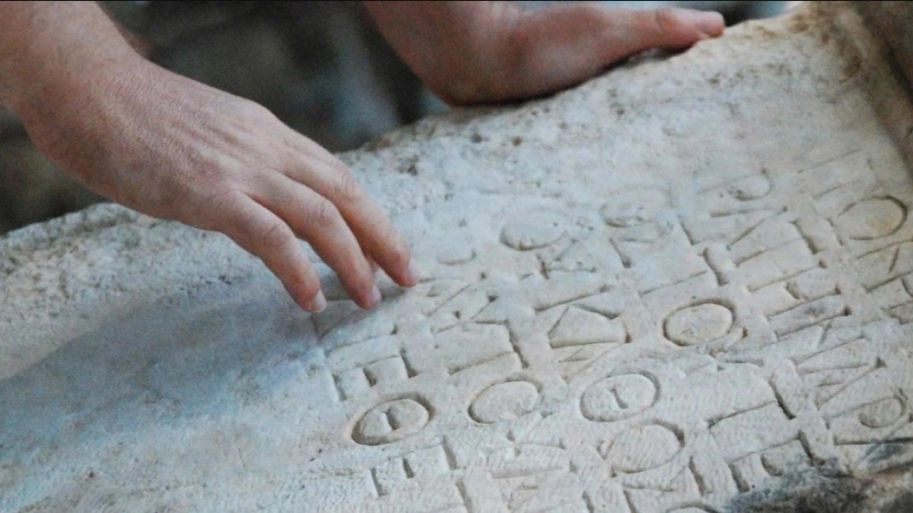 Epigrafi Nedir? Türk Sanatında Epigrafinin Rolü