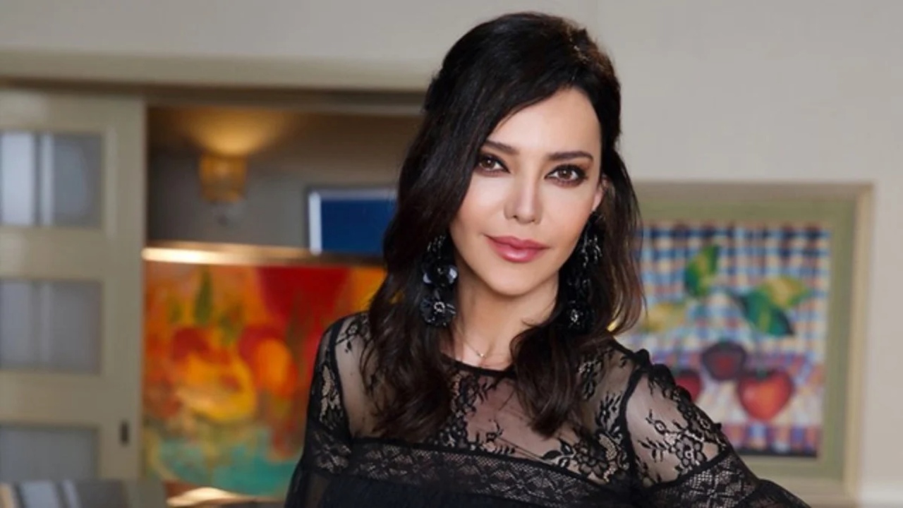 Hande Ataizi'nin yeni dizisi belli oldu! Camdaki Kız ve Bihter'in peşinden bambaşka bir rol: Bu kez savcı olac