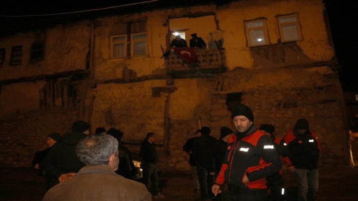 Şehit Yasin Karaca'nın baba evi yeniden yaptırılacak!