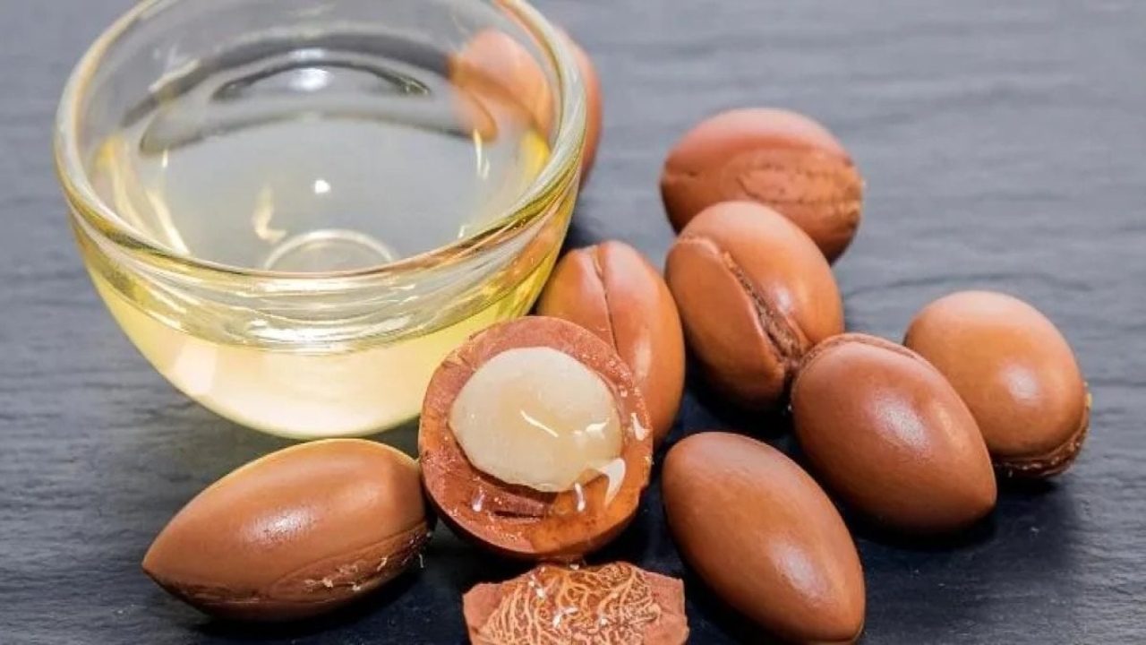 Argan Yağı Faydaları: Cilt ve Saç için Mucizevi Yağ