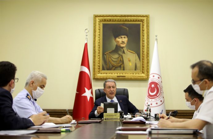 Bakan Akar, NATO Genel Sekreteri Stoltenberg ile görüştü