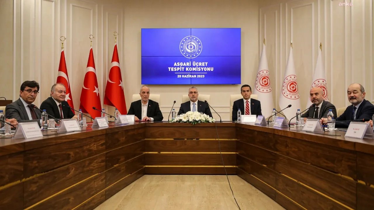 10Haber yazarı Erdal Sağlam: Bu asgari ücret, yılın ikinci yarısına yetmez