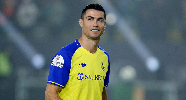Yılın en iyi futbolcuları dışında kalan Ronaldo öyle bir tepki verdi ki! Sosyal medya çalkalandı