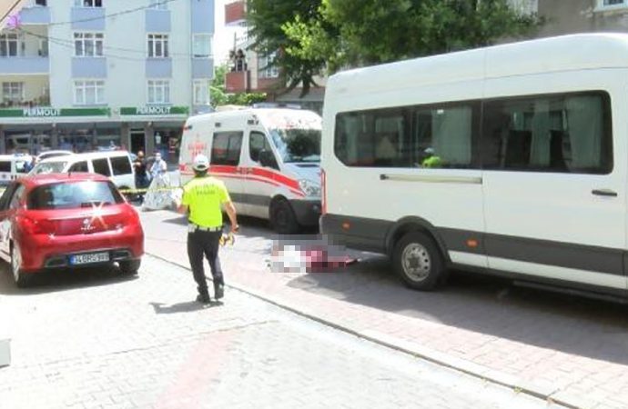 Servis Aracının Çarptığı Çocuk Vefat Etti!