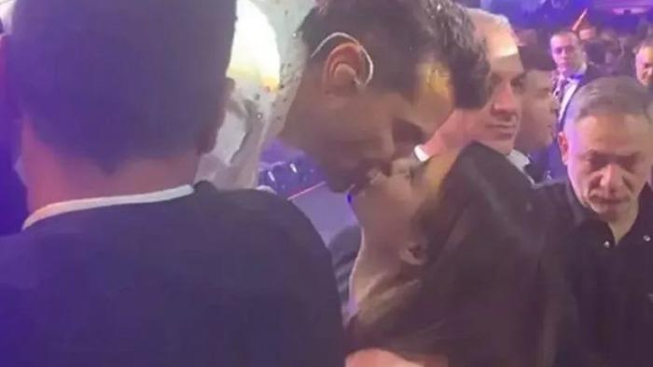 Kenan Doğulu ve Beren Saat “gizlice boşandılar” söylentisine cevap verdi