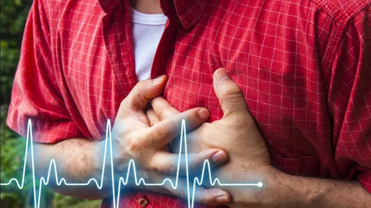 Çarpıntı Neden Olur: Kalp Atışlarınızın Sırrı