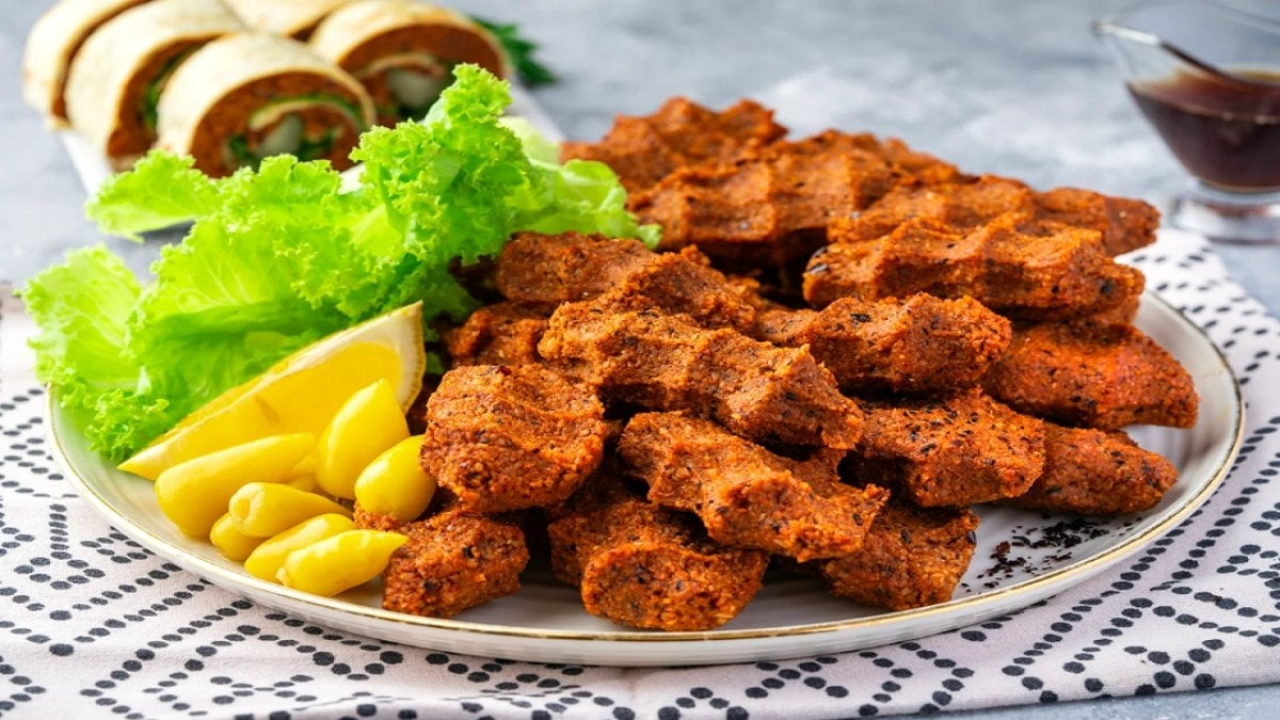 Çiğ Köfte Nasıl Yapılır: Lezzet Dolu Bir Deneyim