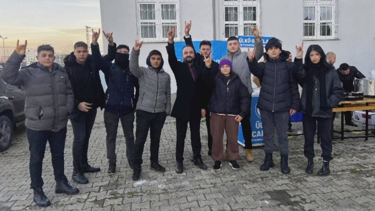 Ülkü Ocakları da okula girdi