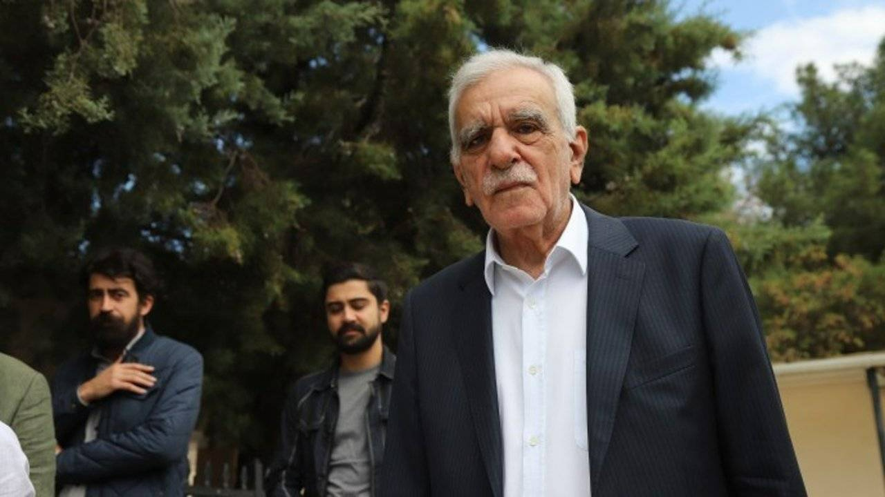 Ahmet Türk Siyaseti Bıraktı!